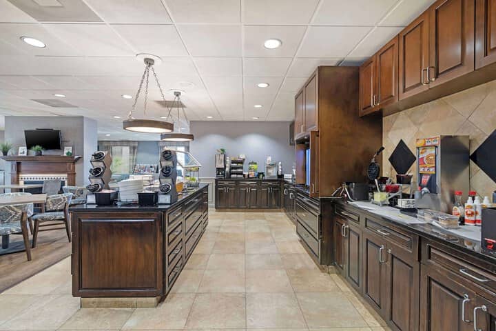 Breakfast area